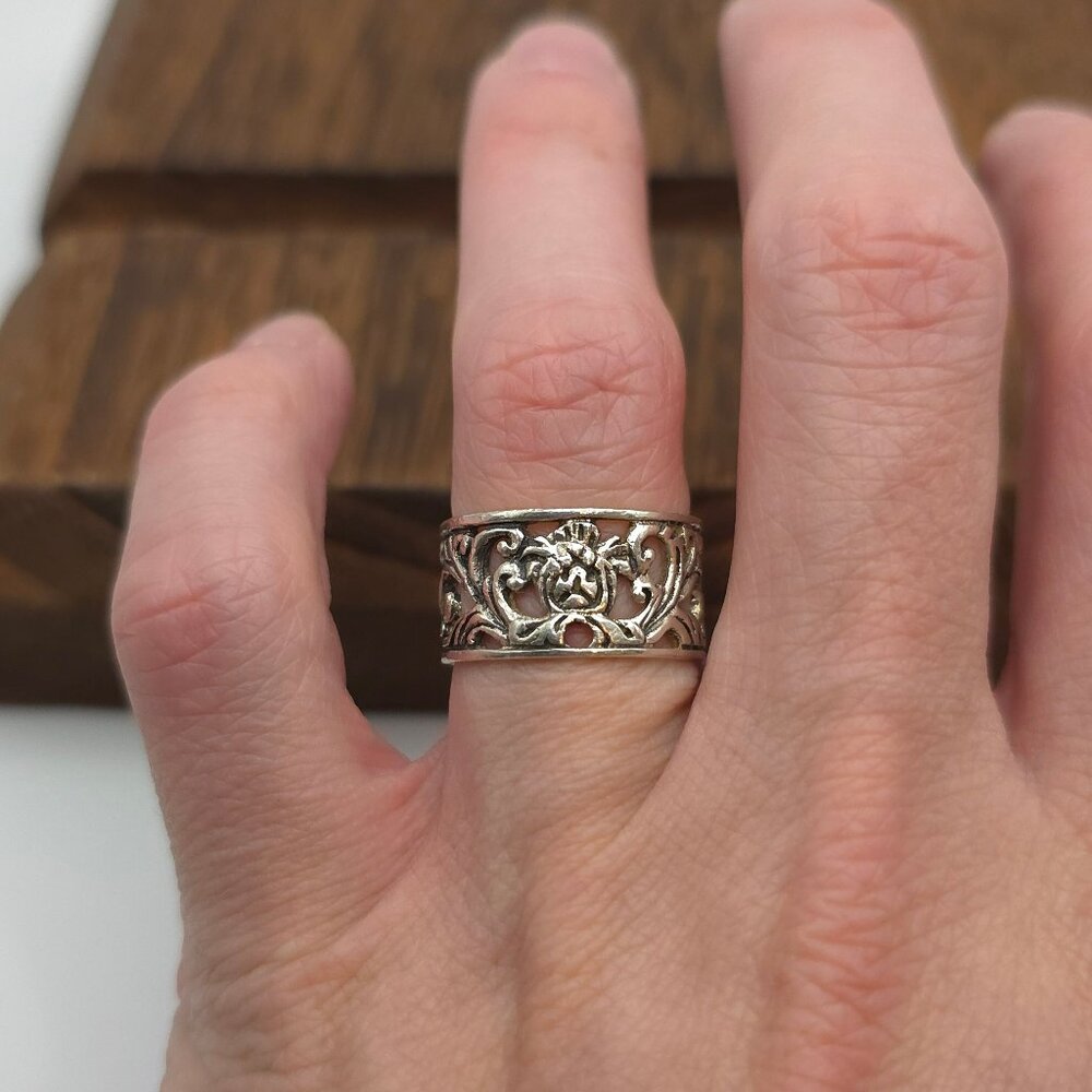 Size 6.5 Sterling Silver Cute Nature Floral Ring